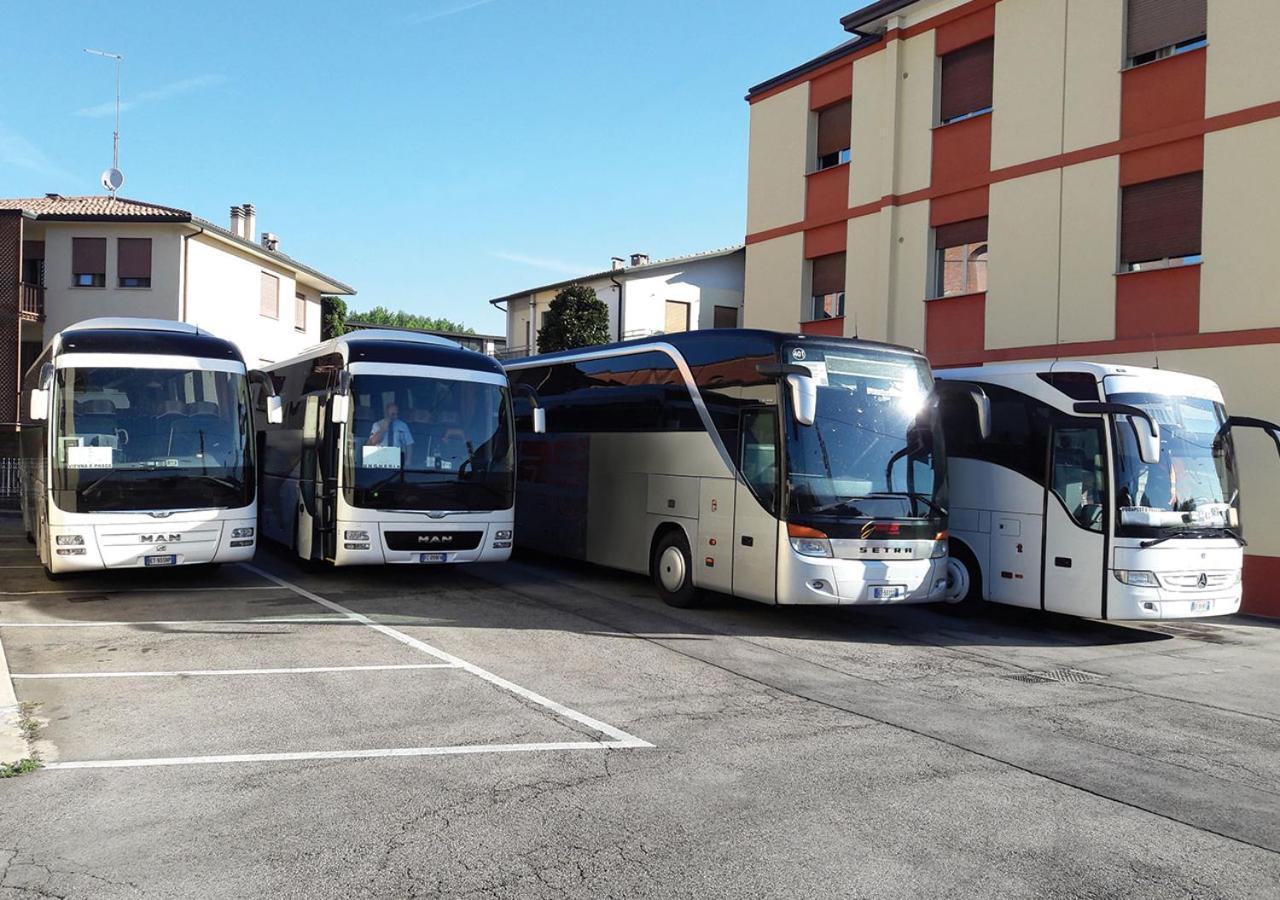 Autostrada Hotel 3*